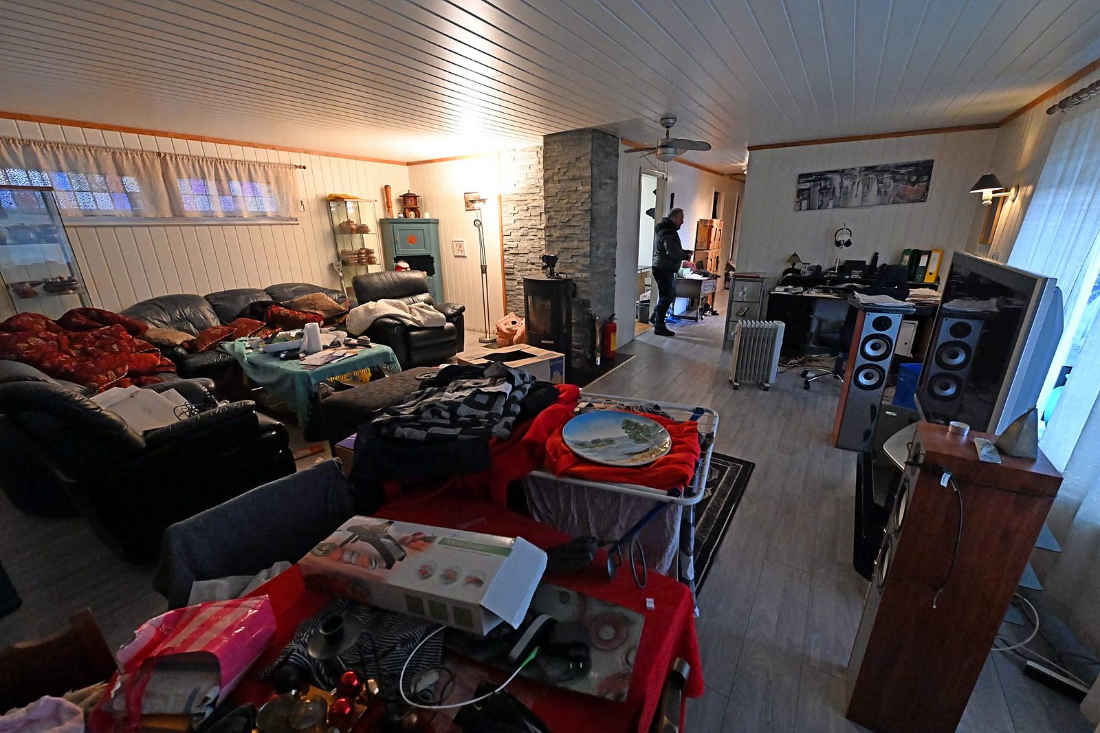 Stue i et dødsbo før rydding